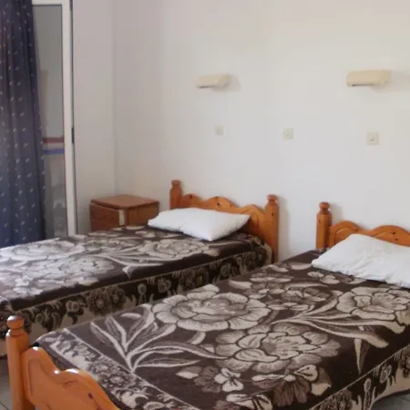 Adonis Apartment *